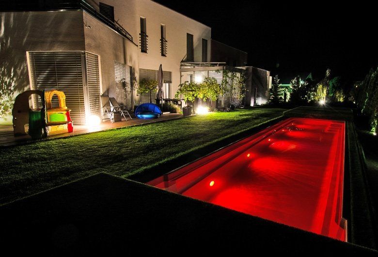 Compass Pool Fast Lane